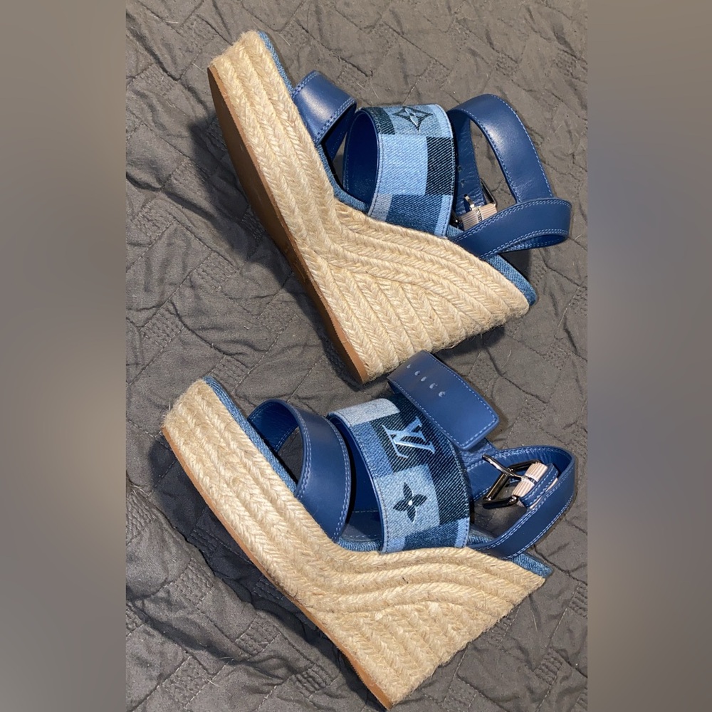LV Summer Wedges - Picture 2 of 3